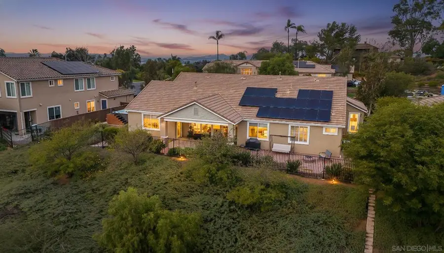 1818 Hayden Ranch Rd, Vista, CA 92084 - Image #2