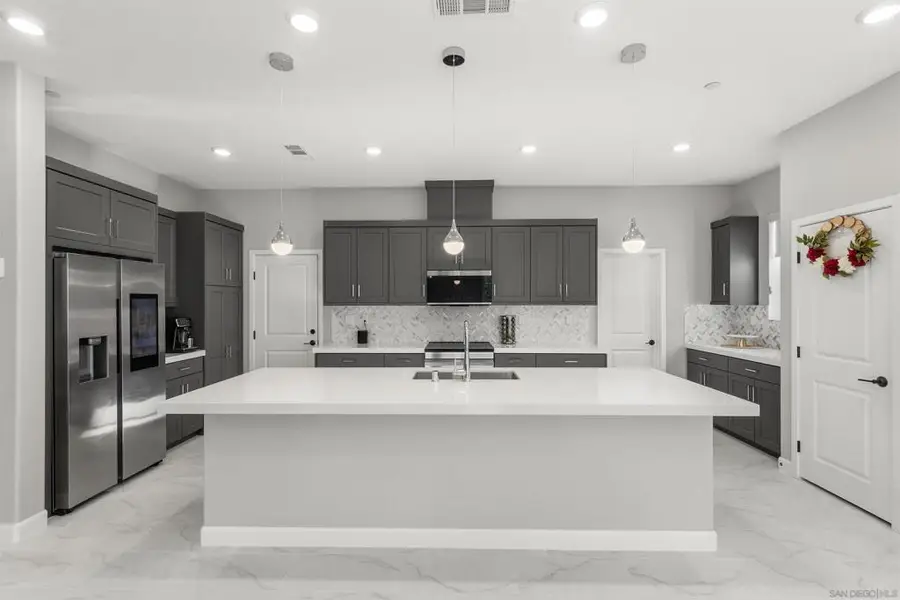 12124 Riley Ln, San Diego, CA 92128 - Image #2