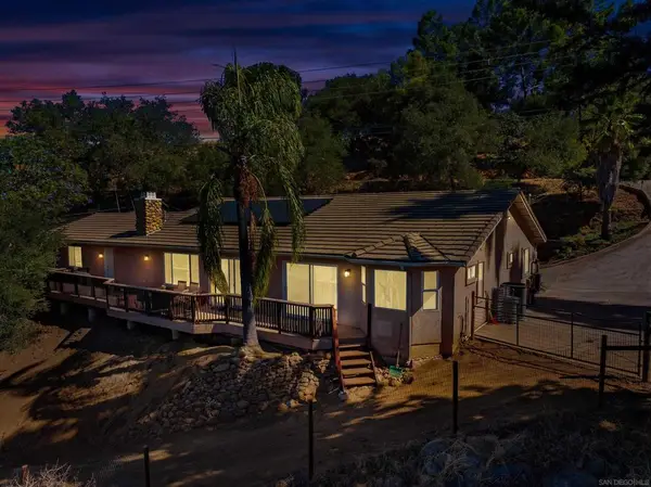 1714 Foss Rd, Alpine, CA 91901