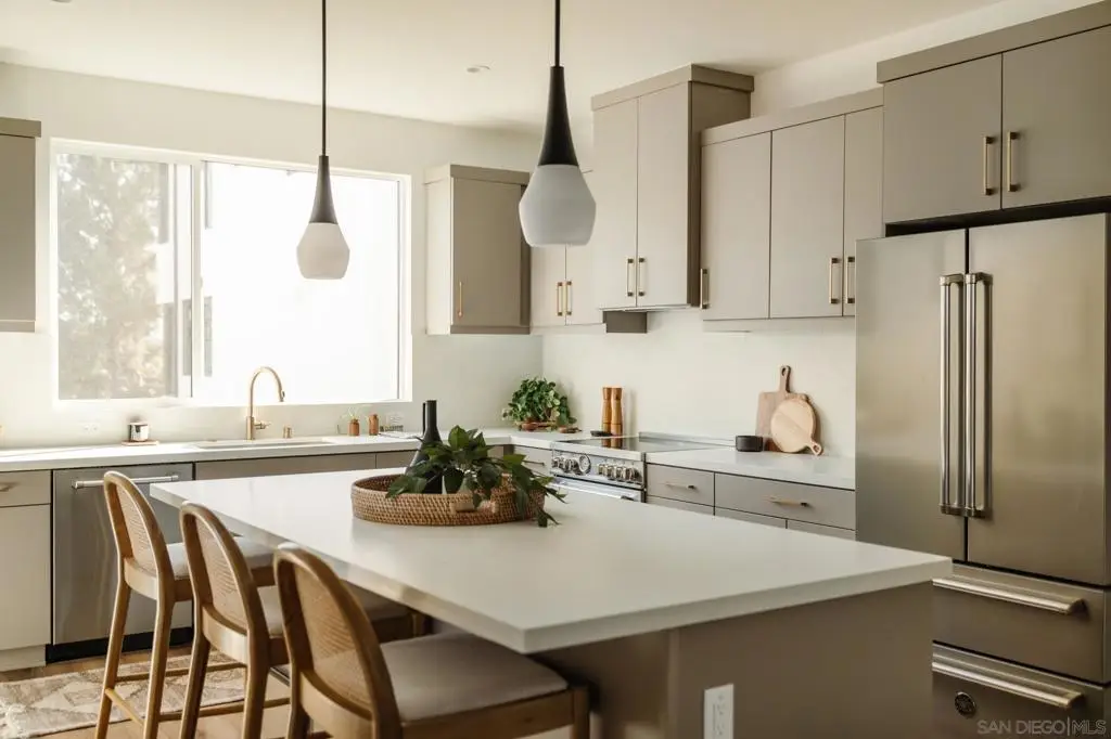 3867 N Riley Ln, Los Angeles, CA 90065 - #1