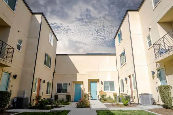 5261 Beachfront Cove St #Unit 41, San Diego, CA 92154