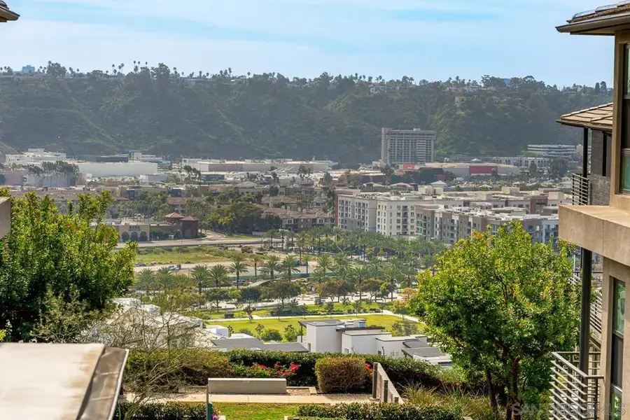 2776 Via Alta Pl, San Diego, CA 92108 - #3