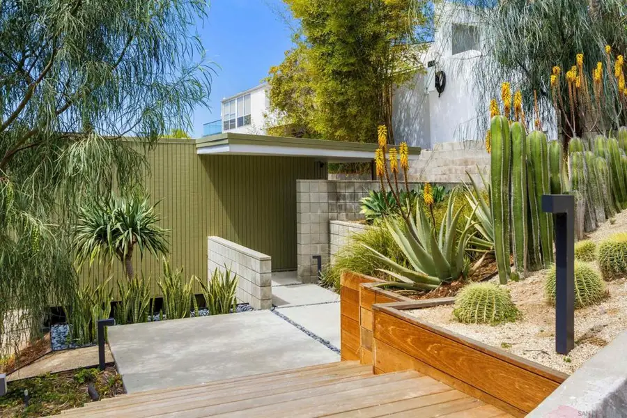 5622 Linda Rosa Ave, La Jolla, CA 92037 - Image #2