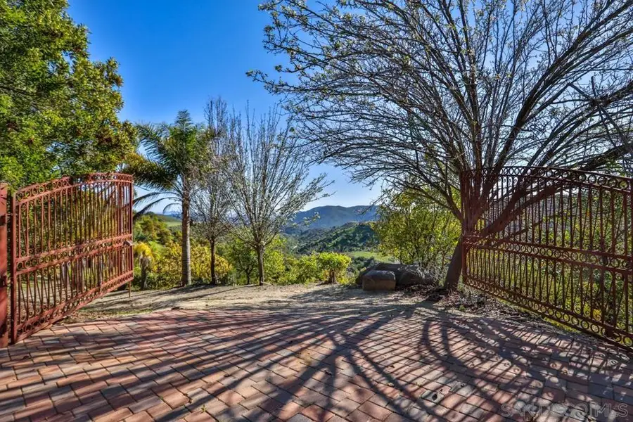 44945 Palladian Ct, Temecula, CA 92590 - Image #3