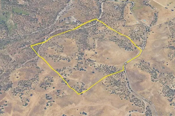 0 Bee Rock Rd, Paso Robles, CA 93446