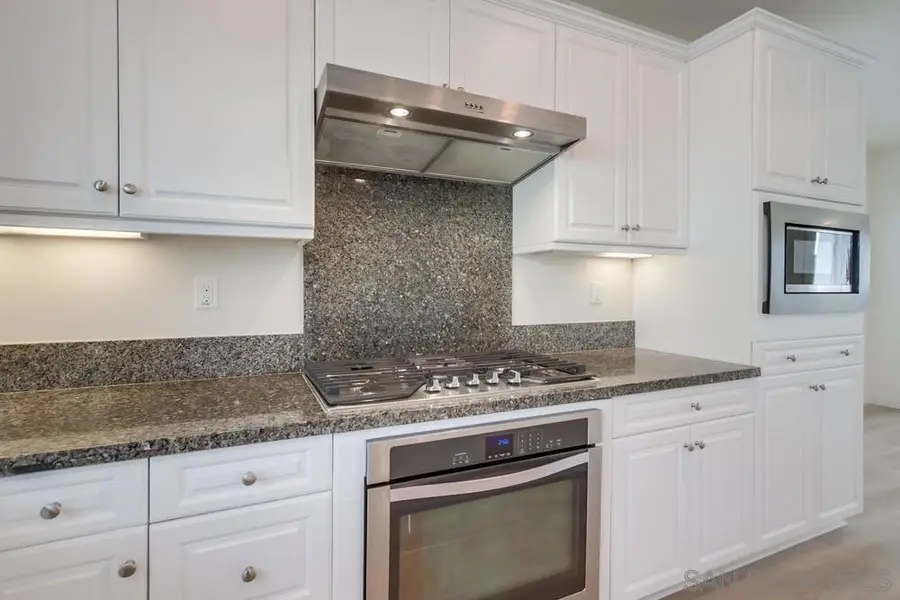 6012 Village Center Loop Rd #38, San Diego, CA 92130 - Image #3