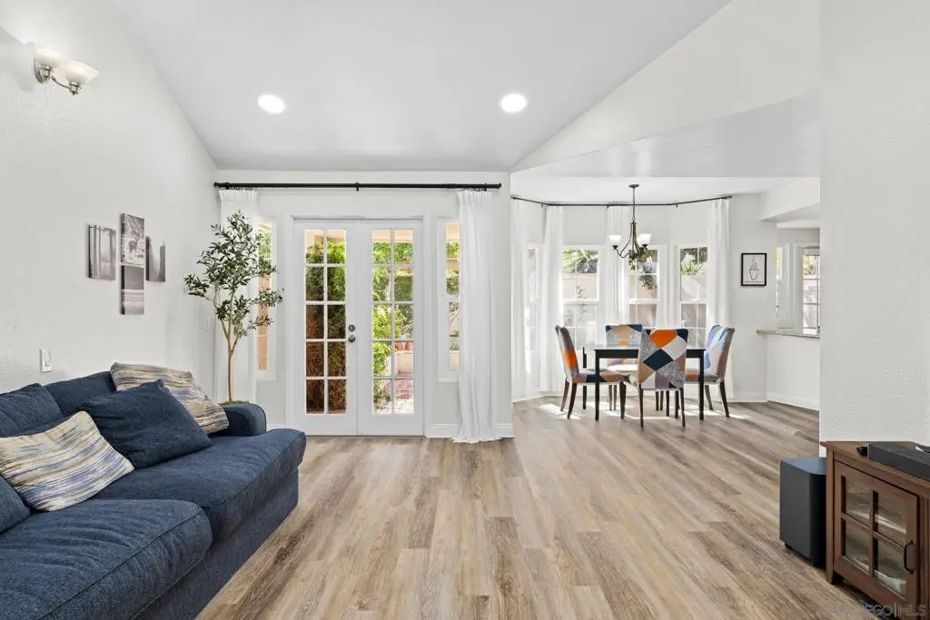 15913 Avenida Villaha #42, San Diego, CA 92128 - Image #1