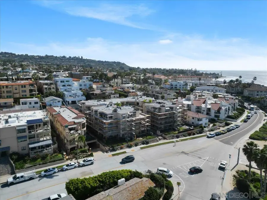 333 Coast Blvd #8, La Jolla, CA 92037 - Image #2