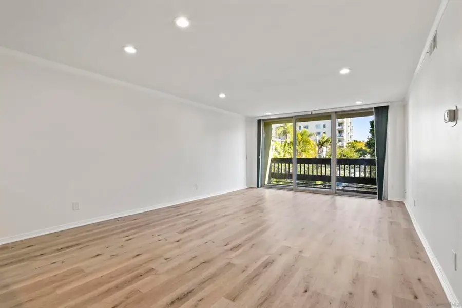 3825 Centre Street #19, San Diego, CA 92103 - Image #2