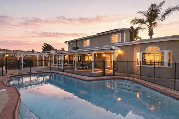 9349 Nalini Ct, Santee, CA 92071