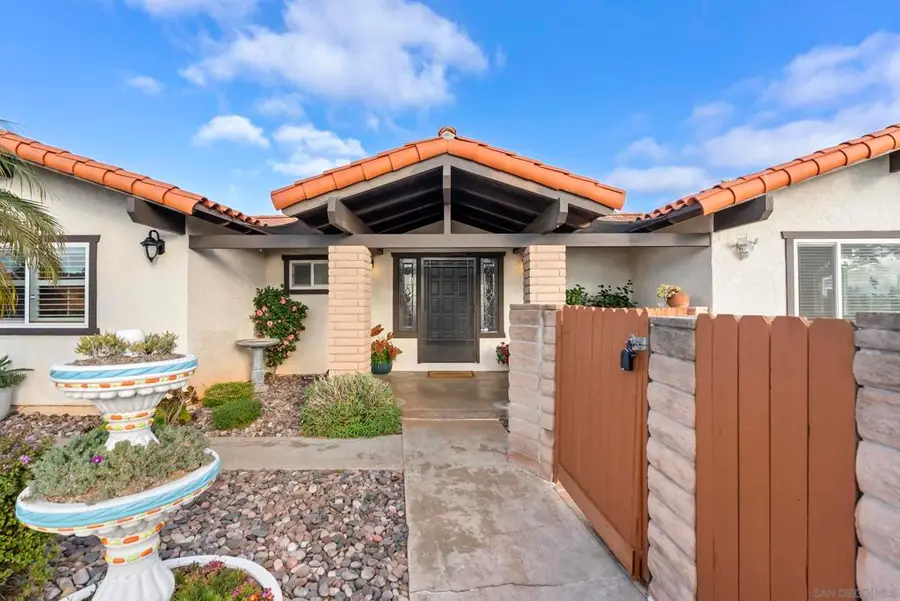 1918 Odell Cir, Vista, CA 92084 - #2