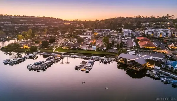 1321 El Corral Ln, San Marcos, CA 92078