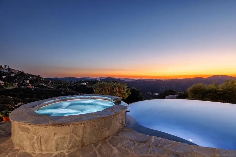 29166 Meadow Glen Way West, Escondido, CA 92026 - #2