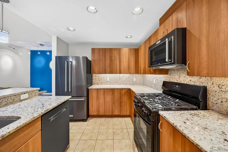 300 W Beech St #10, San Diego, CA 92101 - #3