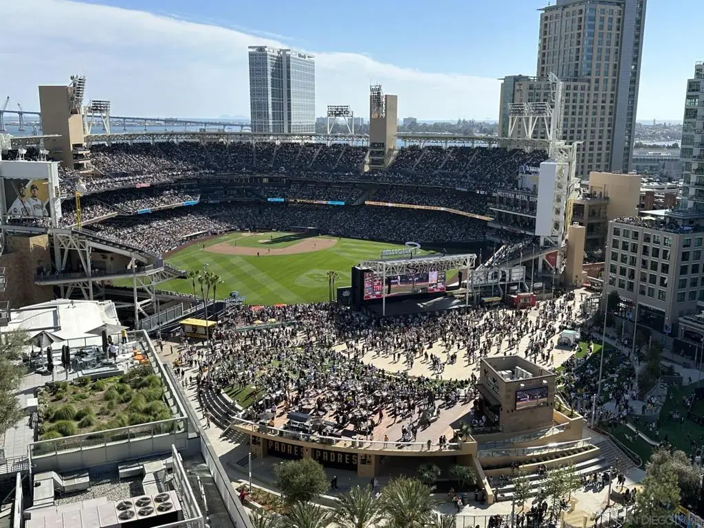 427 9th Ave #1402, San Diego, CA 92101 - #1