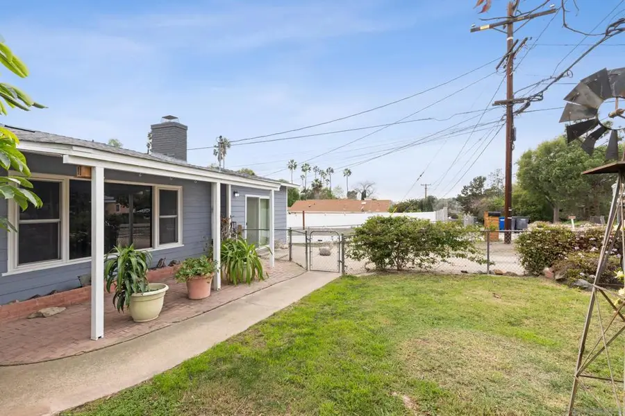 9969 Sierra Madre Rd, Spring Valley, CA 91977 - #3