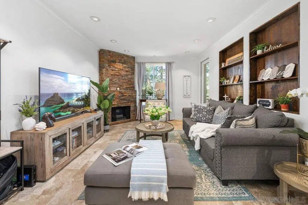 12366 Carmel Country Rd #207, San Diego, CA 92130 - #1