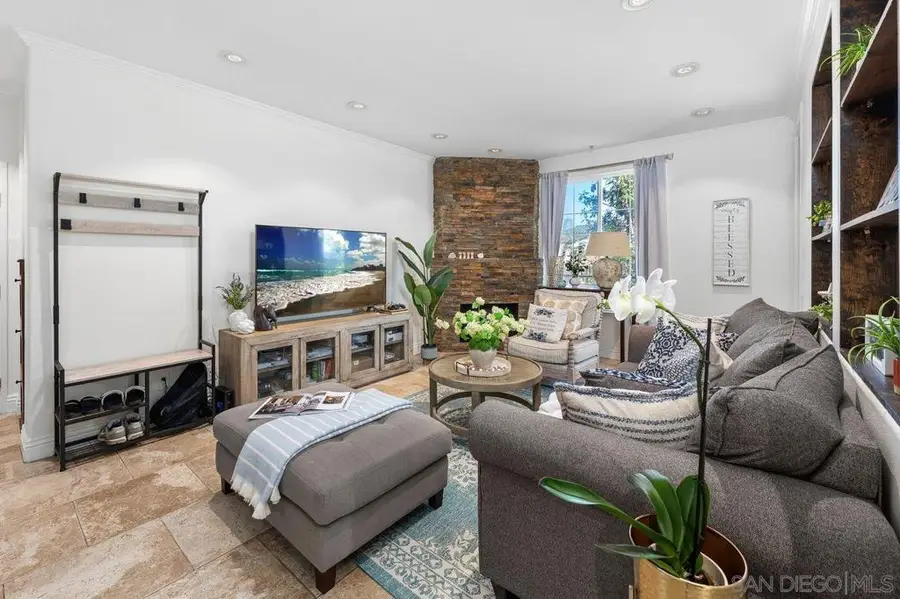 12366 Carmel Country Rd #207, San Diego, CA 92130 - #2