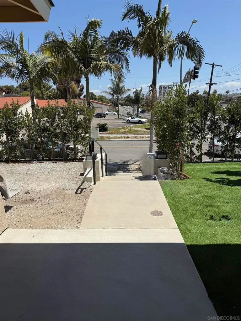 519 Camelot Drive, Oceanside, CA 92054 - #2