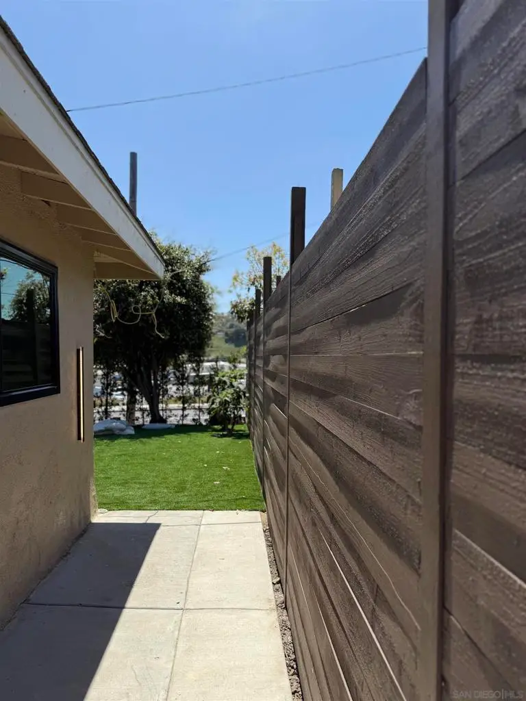 519 Camelot Drive, Oceanside, CA 92054 - #3