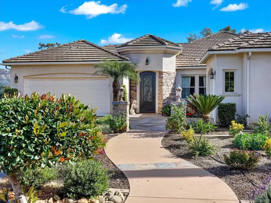 25440 Rue Lausanne, Escondido, CA 92026 - #2