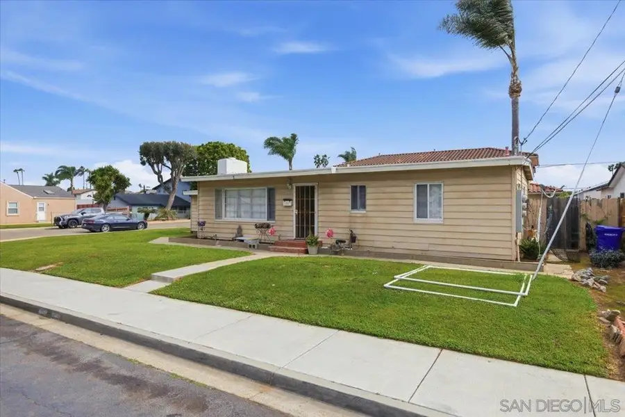 1053 Emory St, Imperial Beach, CA 91932 - #3