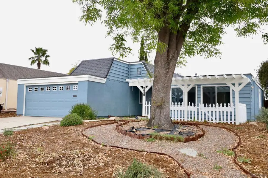 1616 Via Ronda, San Marcos, CA 92069 - #2