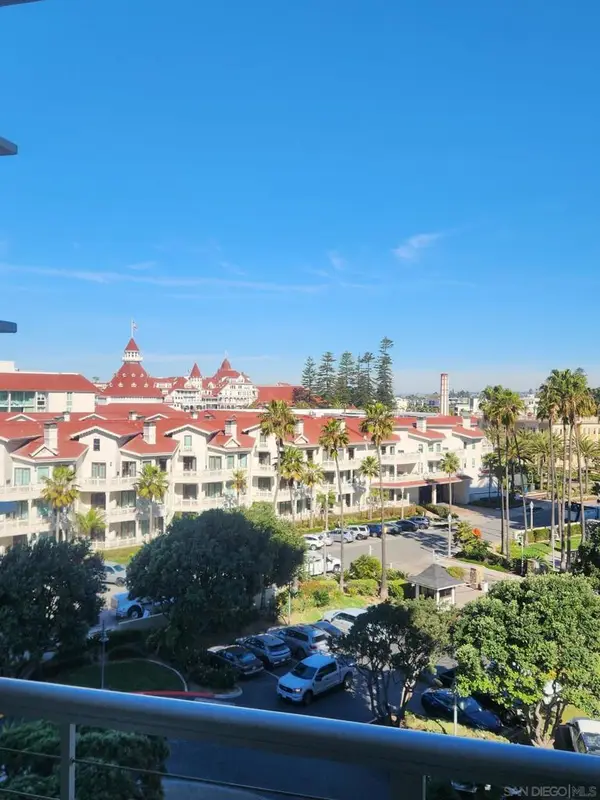 1720 Avenida Del Mundo #509, Coronado, CA 92118