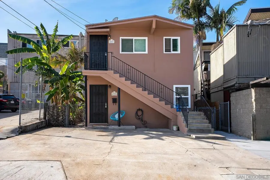 4225 4227 Whittier St, San Diego, CA 92107 - Image #2