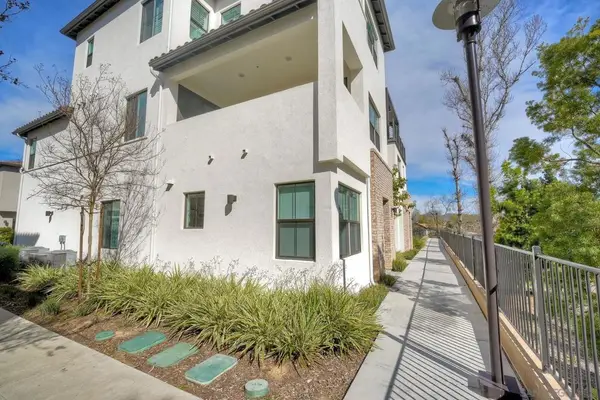 13087 Olympus Cir #2, Poway, CA 92064