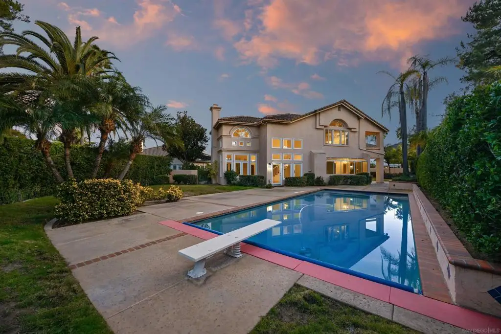 516 Camino Bailen, Escondido, CA 92029 - #1