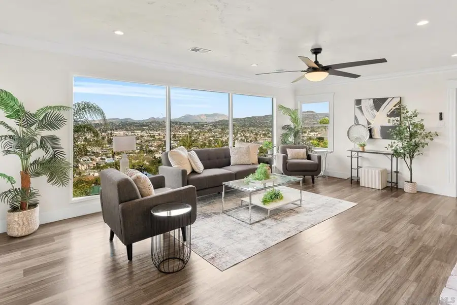 1192 Merritt Dr, El Cajon, CA 92020 - #3