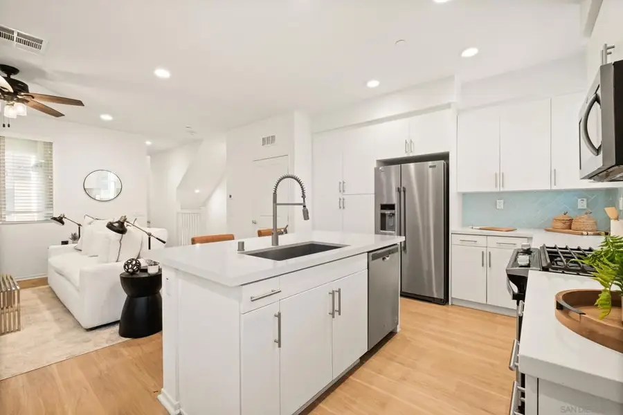 1118 Via Lucero, Oceanside, CA 92056 - #3