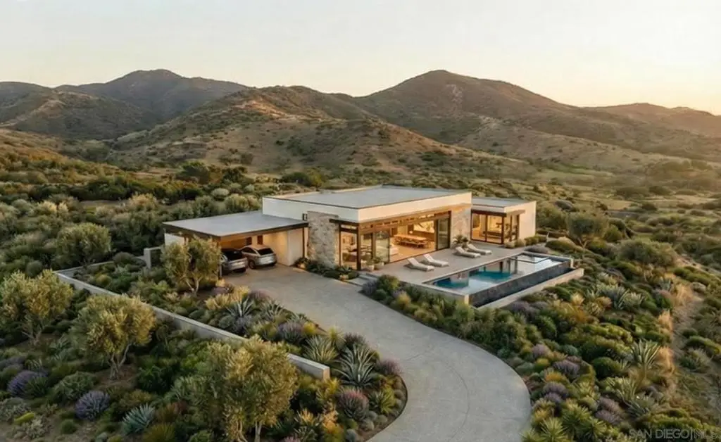 2055 Riviera Dr, Vista, CA 92084 - #1