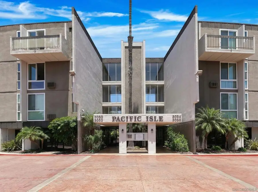 3050 Rue Dorleans #470, San Diego, CA 92110 - #2