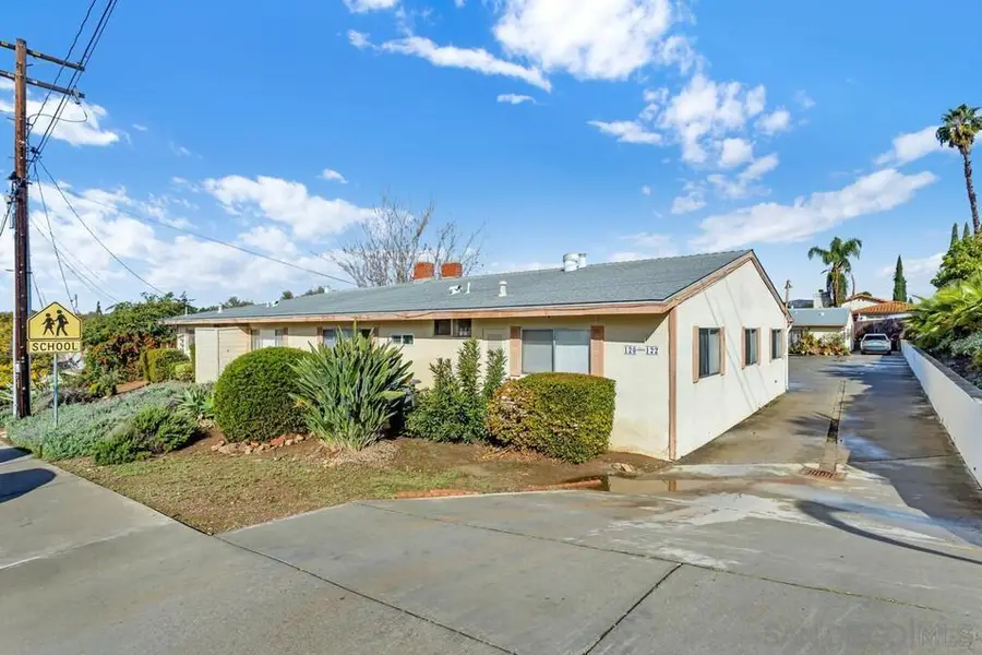 122 Trellis Lane, Escondido, CA 92026 - #2