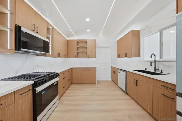 2729 Gobat Ave, San Diego, CA 92122