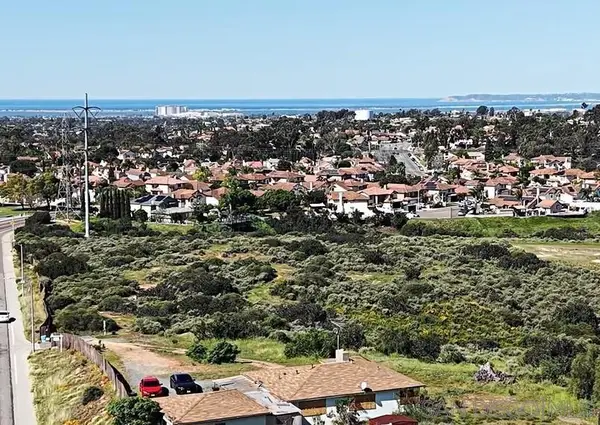 945 E J St., Chula Vista, CA 91910
