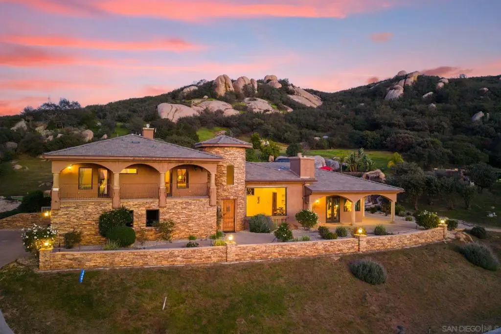 19491 Deerhorn Valley, Jamul, CA 91935 - #1