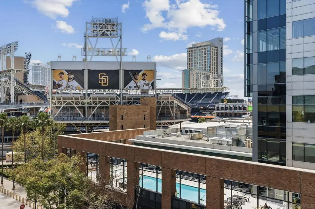 321 Tenth Ave #606, San Diego, CA 92101 - #1