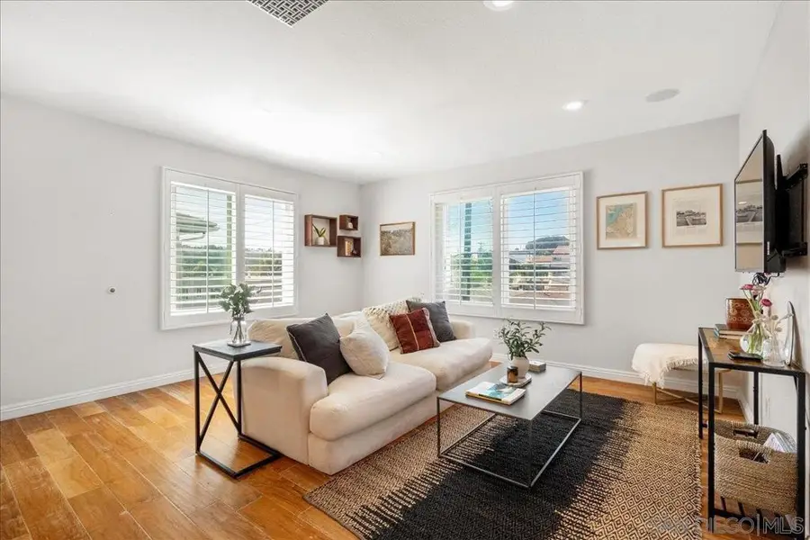 2828 Famosa Blvd #305, San Diego, CA 92107 - #2