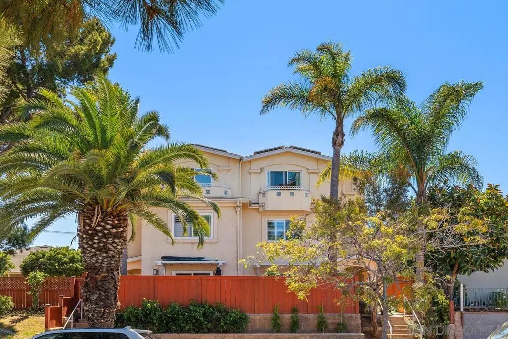 2125 Grand Ave., San Diego, CA 92109 - #1