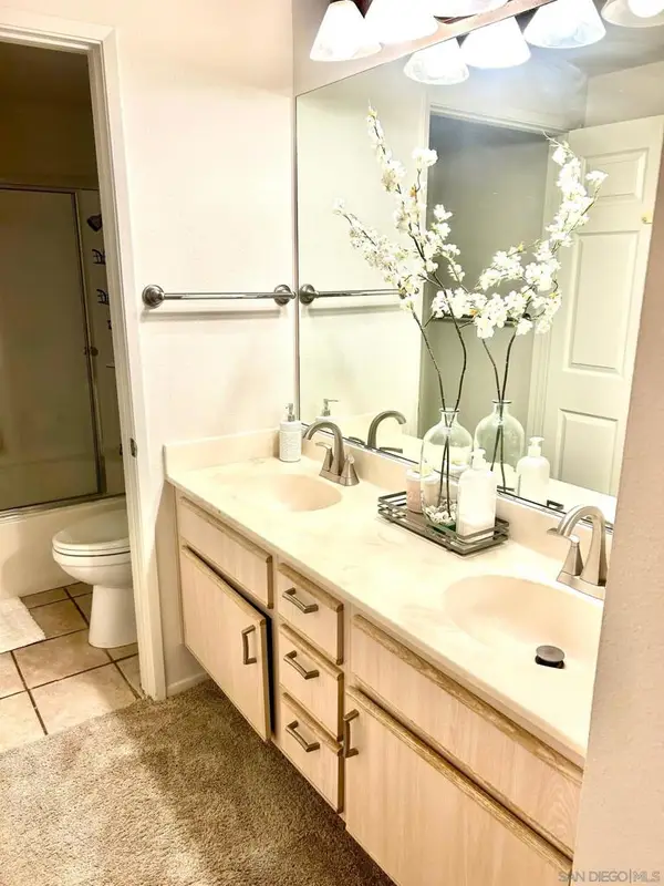 640 Camino De La Reina #1405, San Diego, CA 92108