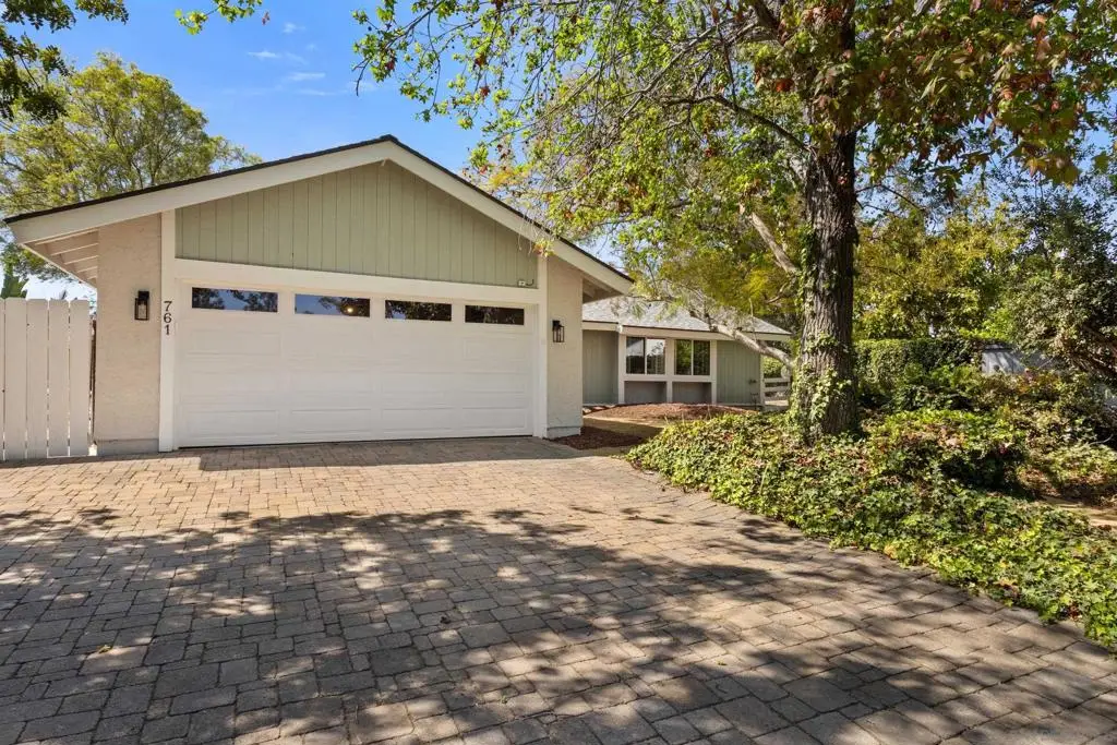 761 Rocking Horse Rd, Vista, CA 92081 - #1