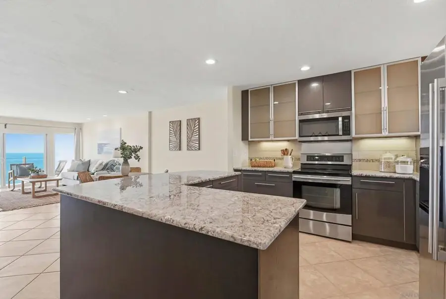 441 S Sierra #208, Solana Beach, CA 92075 - #3