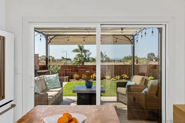 7053 Snapdragon Dr, Carlsbad, CA 92011