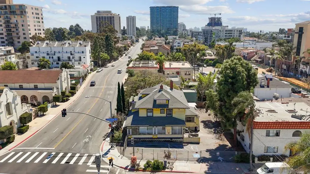 3690 6th Ave, San Diego, CA 92103 - #1