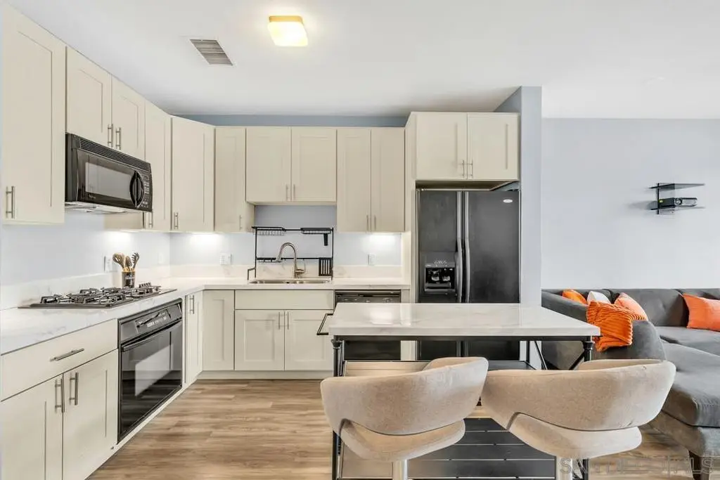 525 11th Ave #1208, San Diego, CA 92101 - #1