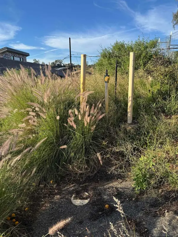 30421 Castle Crest, Valley Center, CA 92082