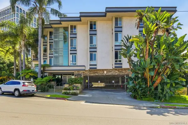 935 Genter #305, La Jolla, CA 92037
